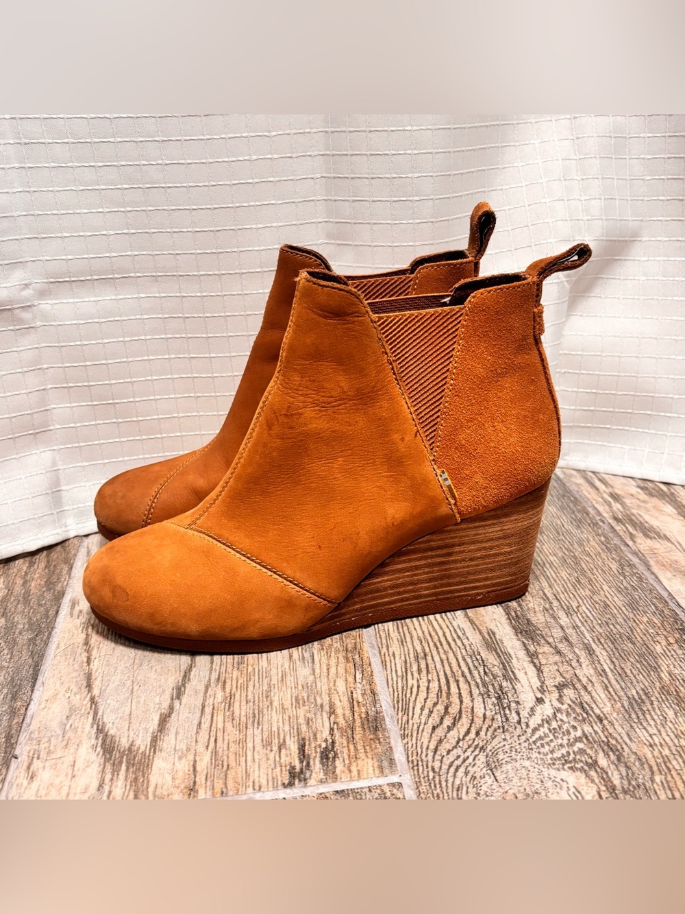Toms Kelsey Wedge Bootie Boots Suede Brown Women’s 7.5